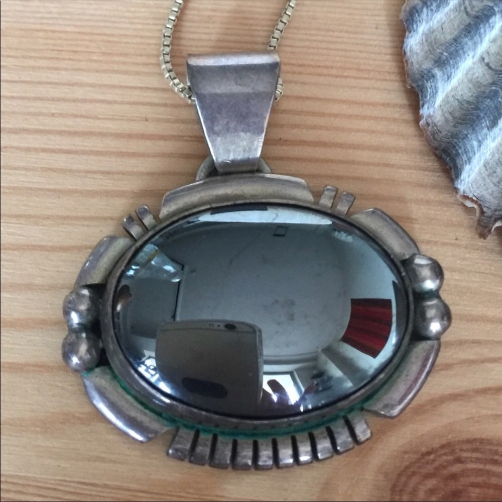Pendant
